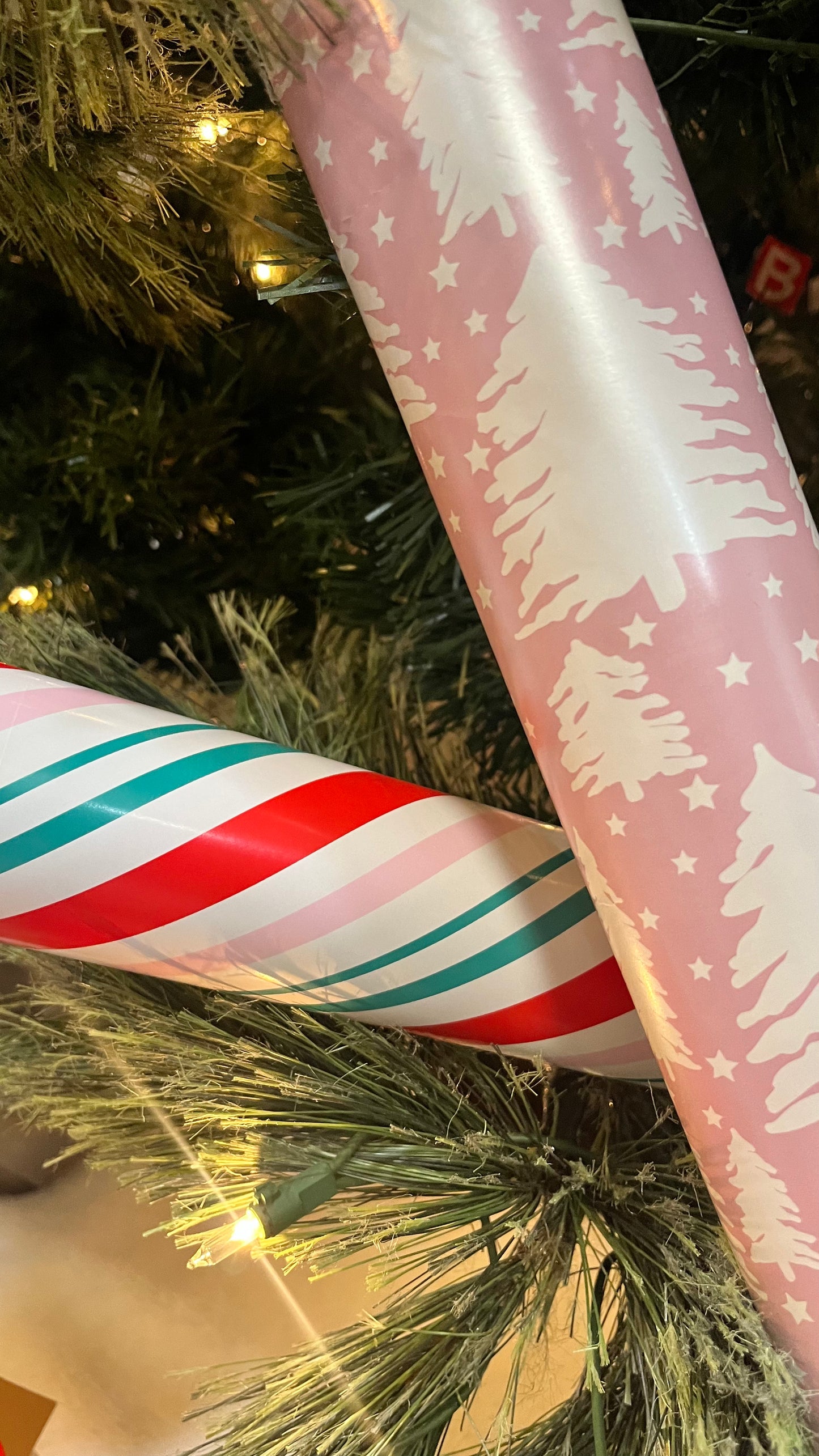 Gift wrap, boxes and bags - Magnate Beauty