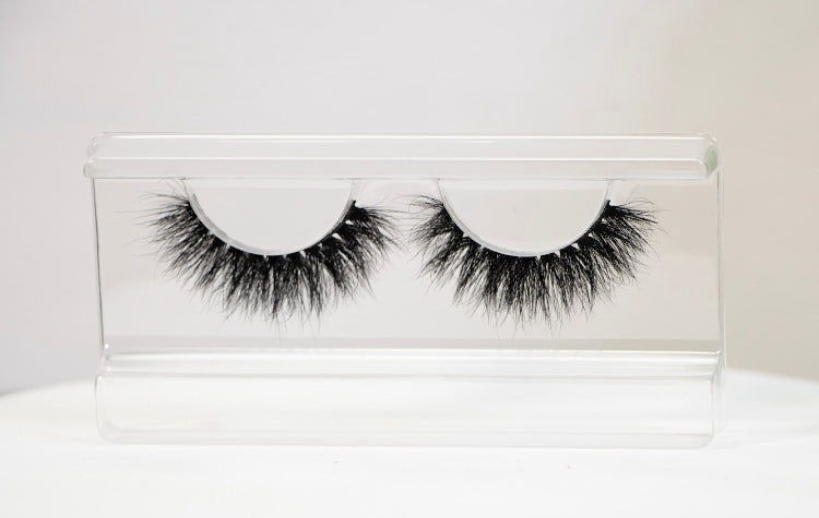 TH-TH-TH Thick Eye Lashes - Magnate Beauty